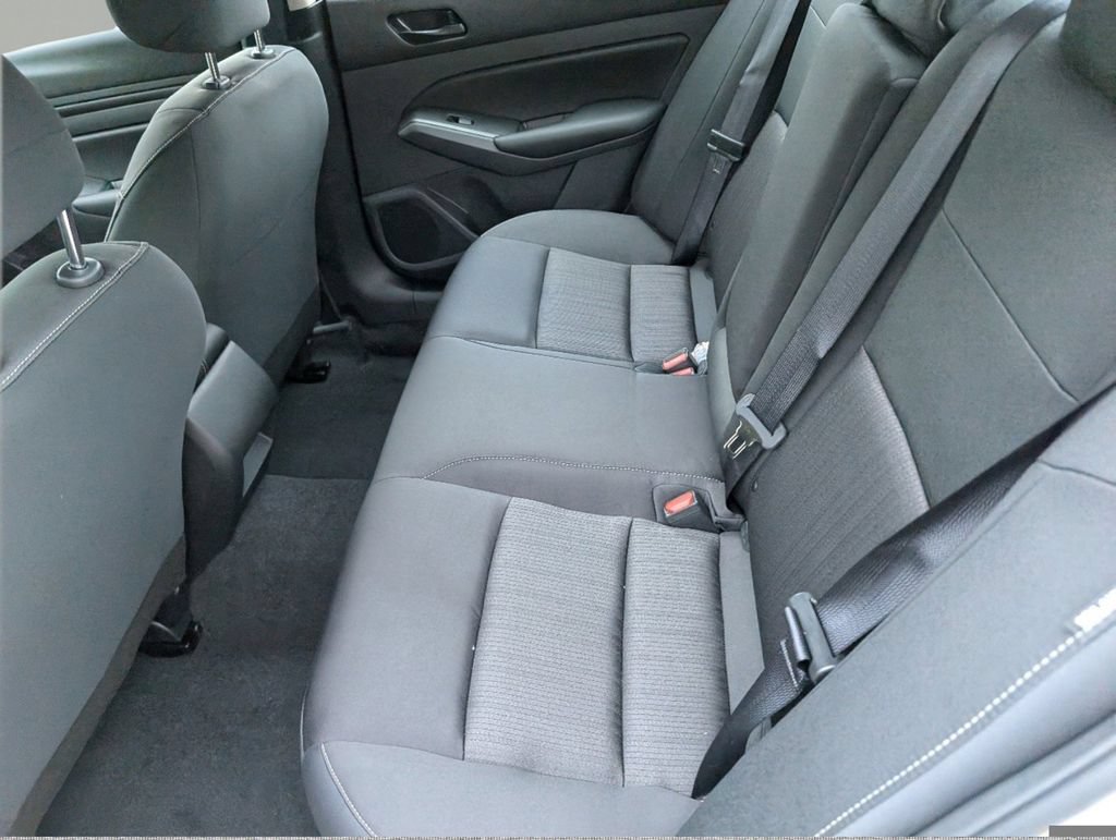 Used 2025 Nissan Altima 2.5 S FWD image 12