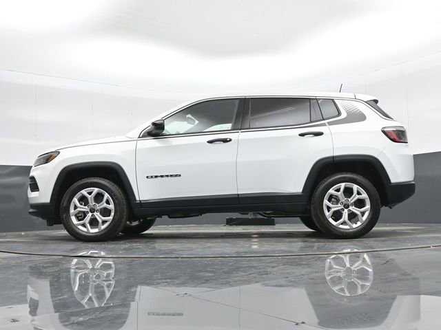 Used 2025 Jeep Compass Sport w/ Mopar Graphics Package AWD/4WD image 43