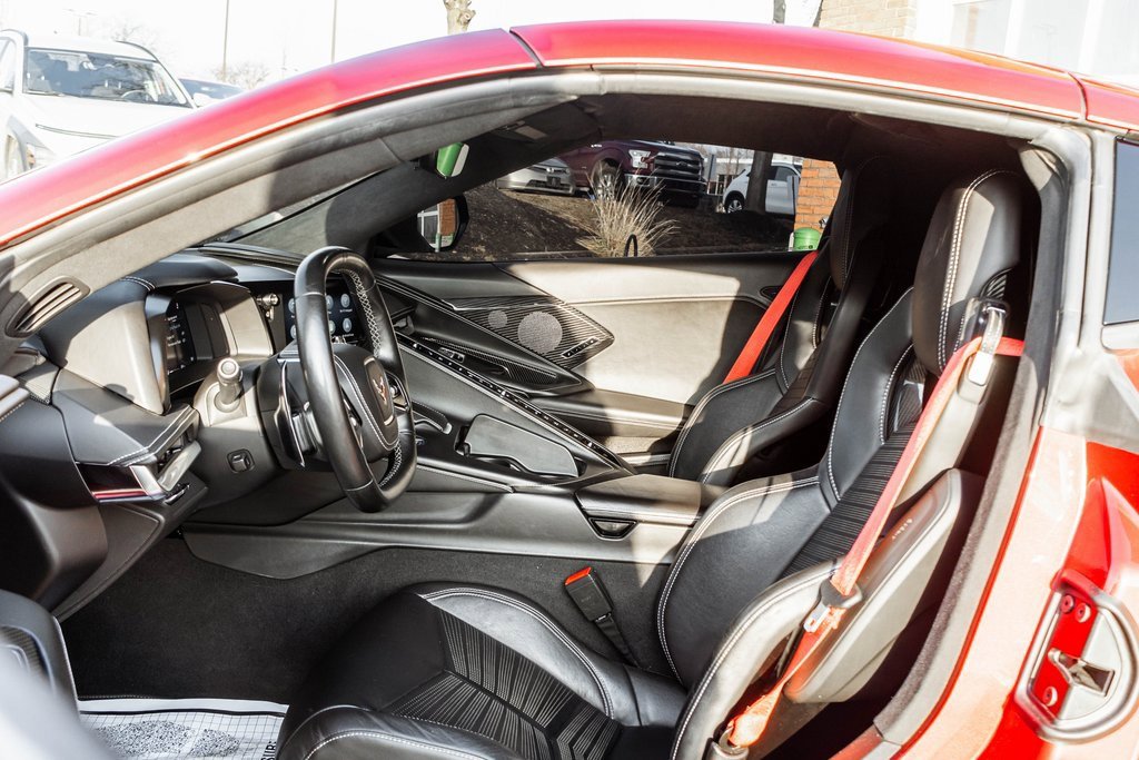 Used 2021 Chevrolet Corvette Stingray Premium Cpe w/ Z51 Performance Package image 25