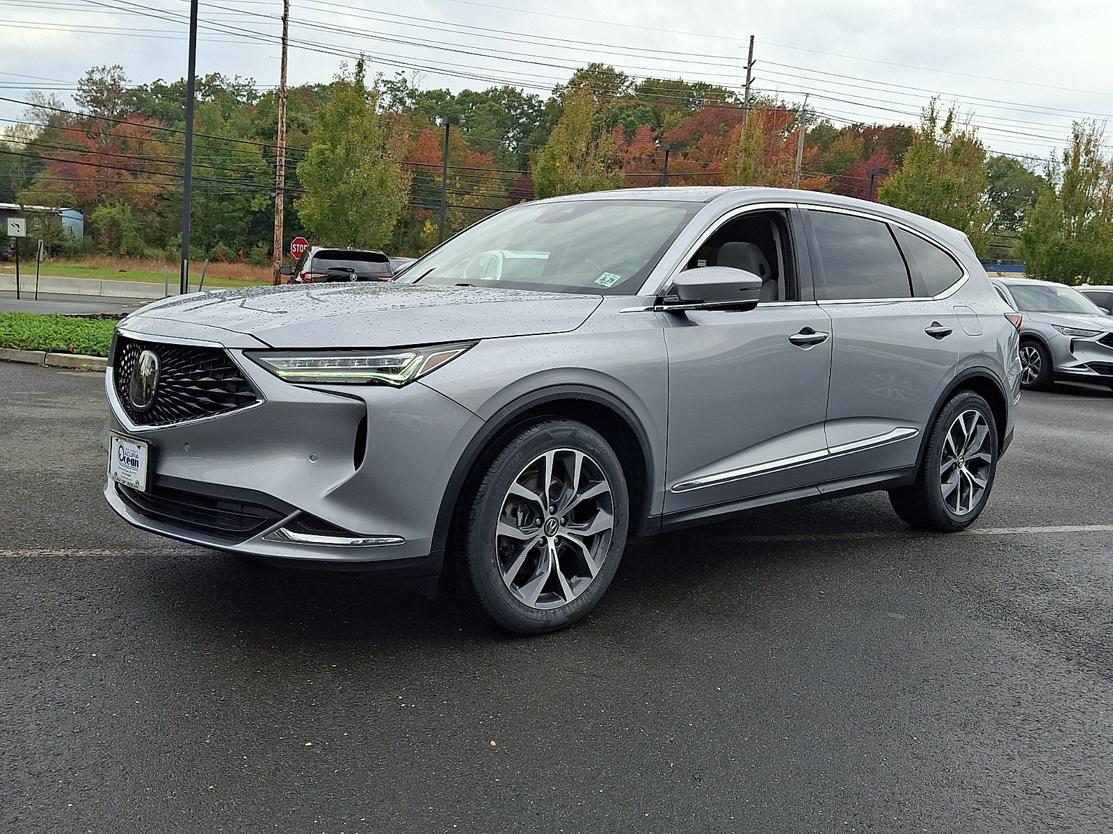 Certified 2024 Acura MDX w/ Technology Package AWD/4WD image 3