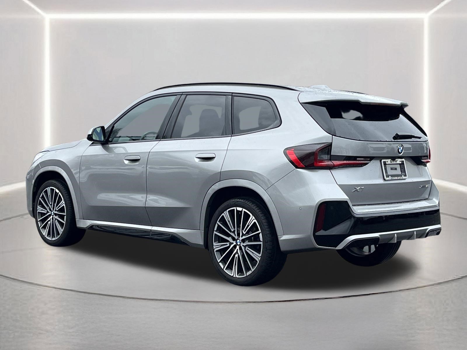 Used 2025 BMW X1 xDrive28i w/ M Sport Package image 25