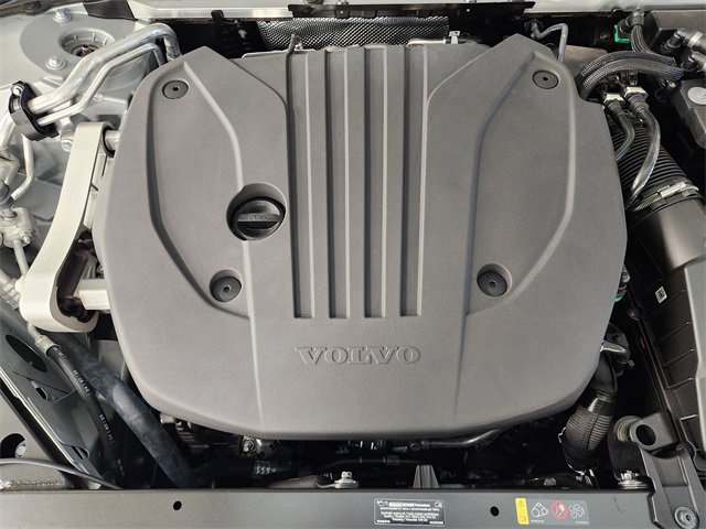 New 2026 Volvo V60 B5 Cross Country Plus w/ Protection Package Premier image 33