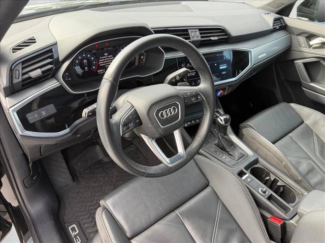 Used 2023 Audi Q3 2.0T Premium Plus w/ Premium Plus Package AWD/4WD image 10