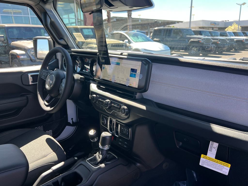 New 2026 Jeep Gladiator Sport AWD/4WD image 12