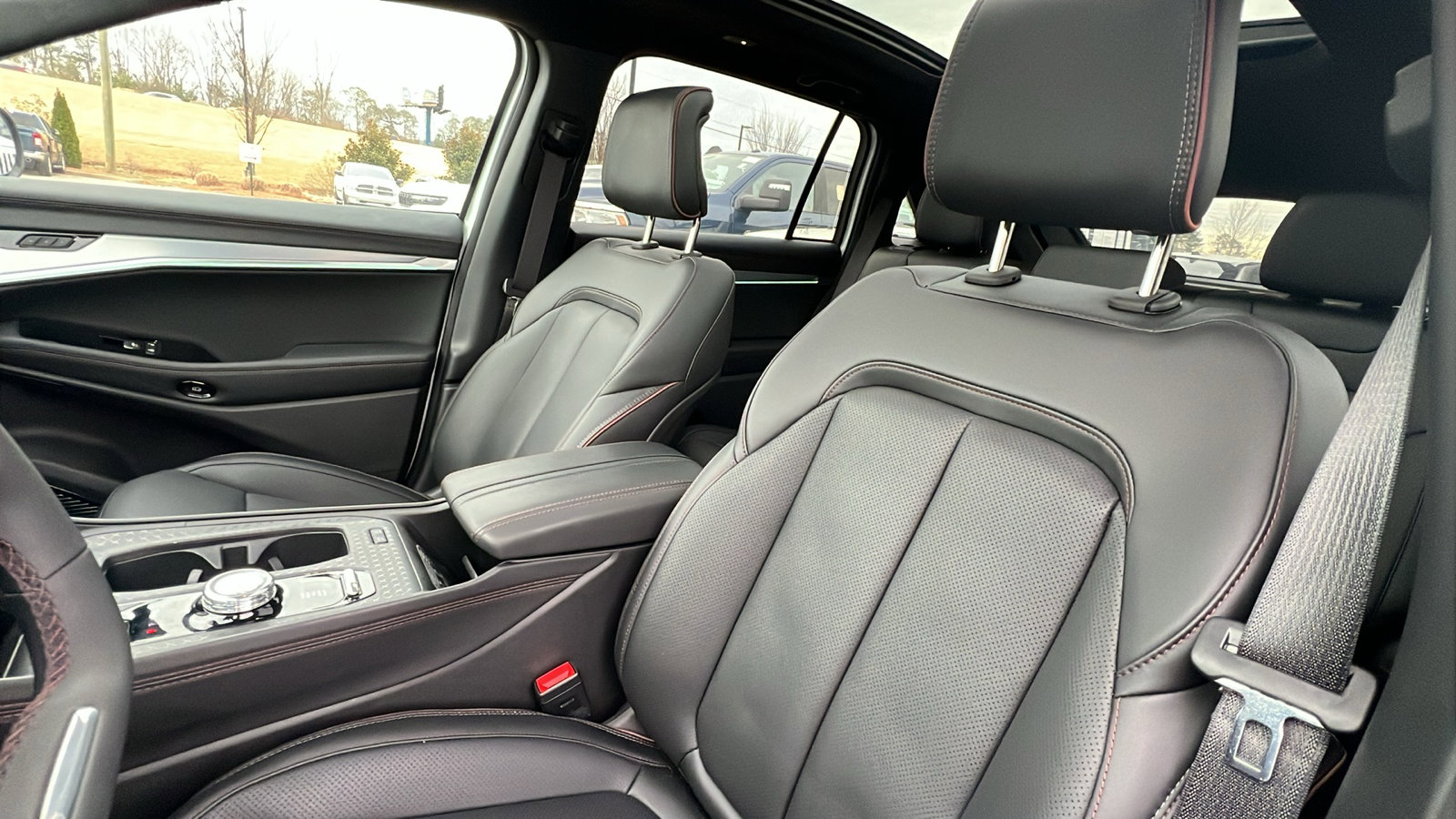 Used 2024 Jeep Wagoneer Launch Edition image 18