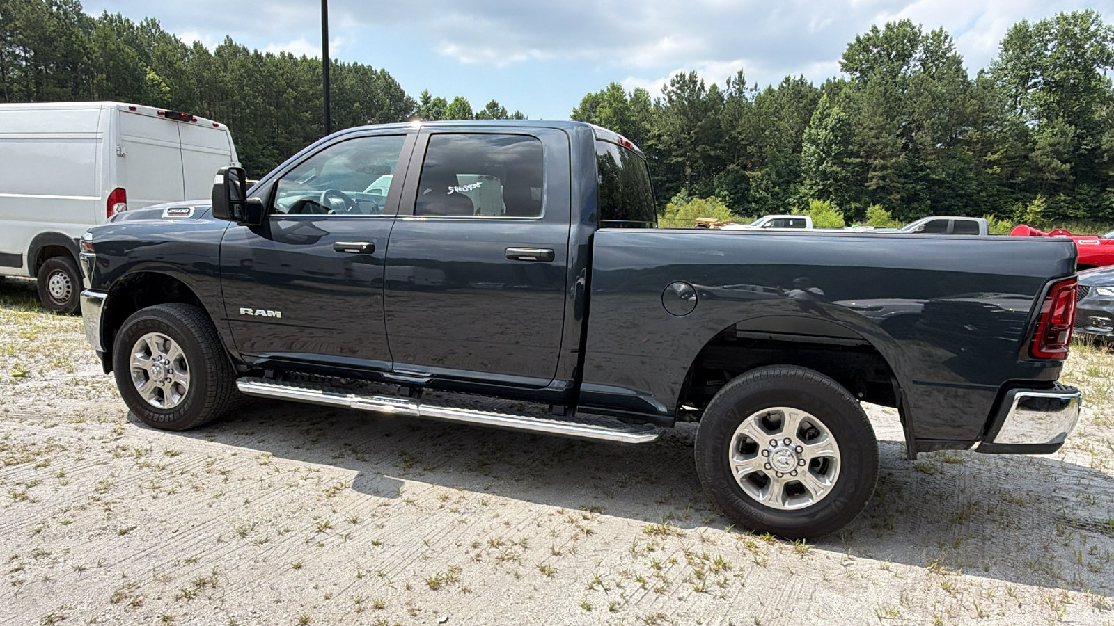 Used 2025 RAM 2500 Big Horn AWD/4WD image 10