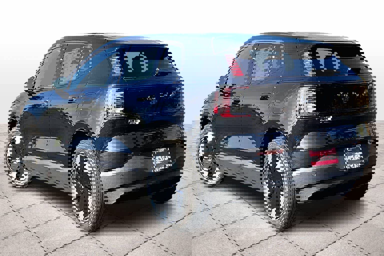 New 2025 Volvo EX30 Plus w/ Protection Package Premier image 3