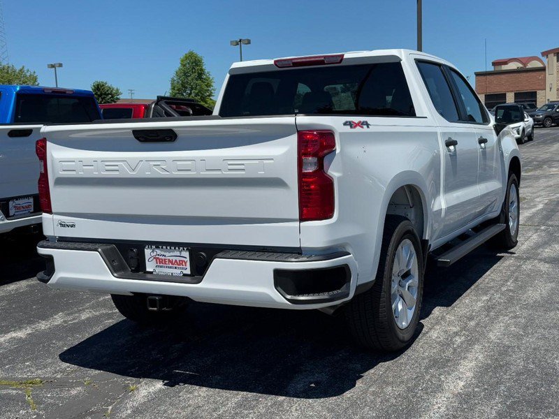 Used 2025 Chevrolet Silverado 1500 Custom AWD/4WD image 3