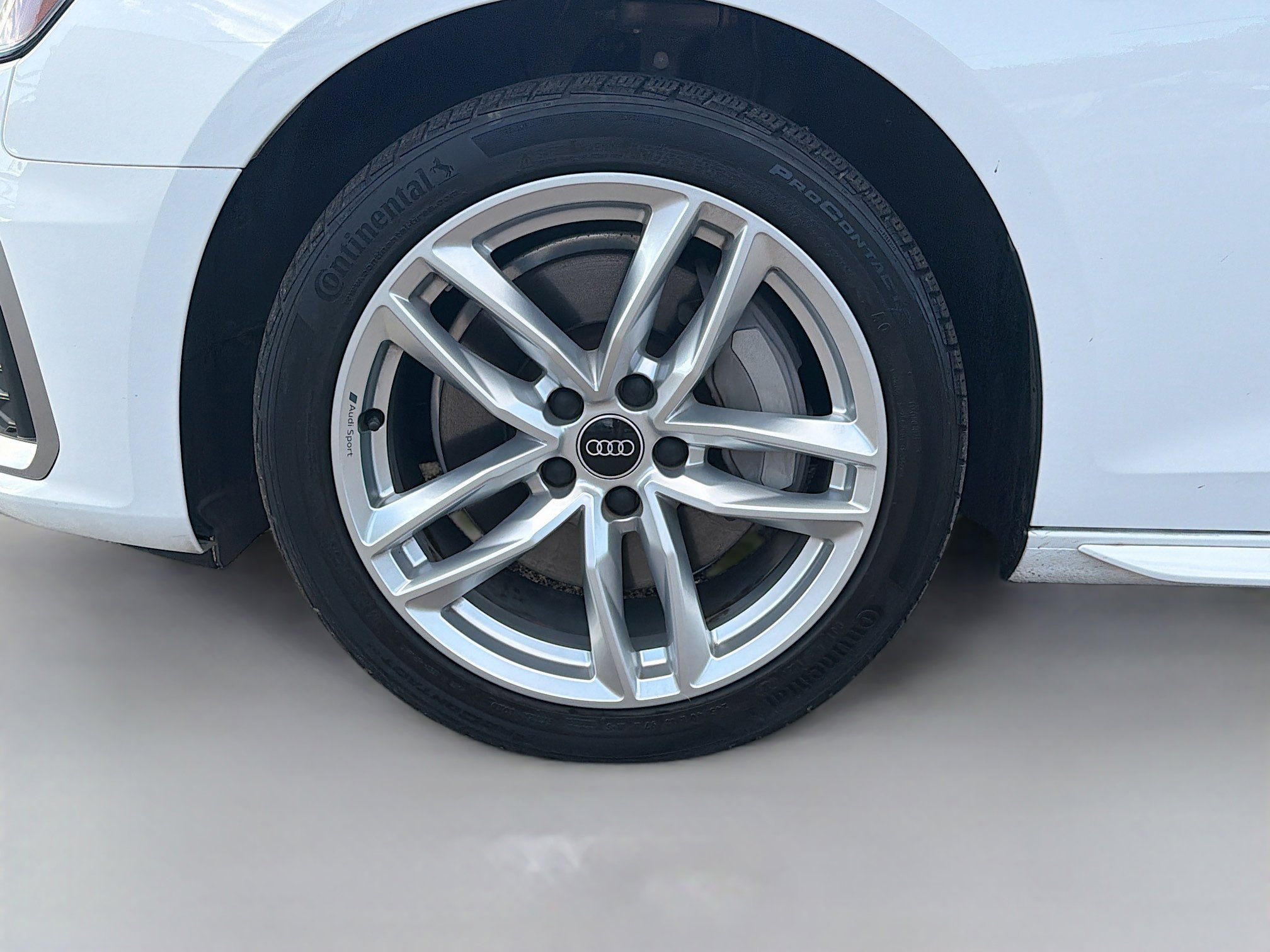 Used 2021 Audi A4 2.0T Premium w/ Convenience Package image 40