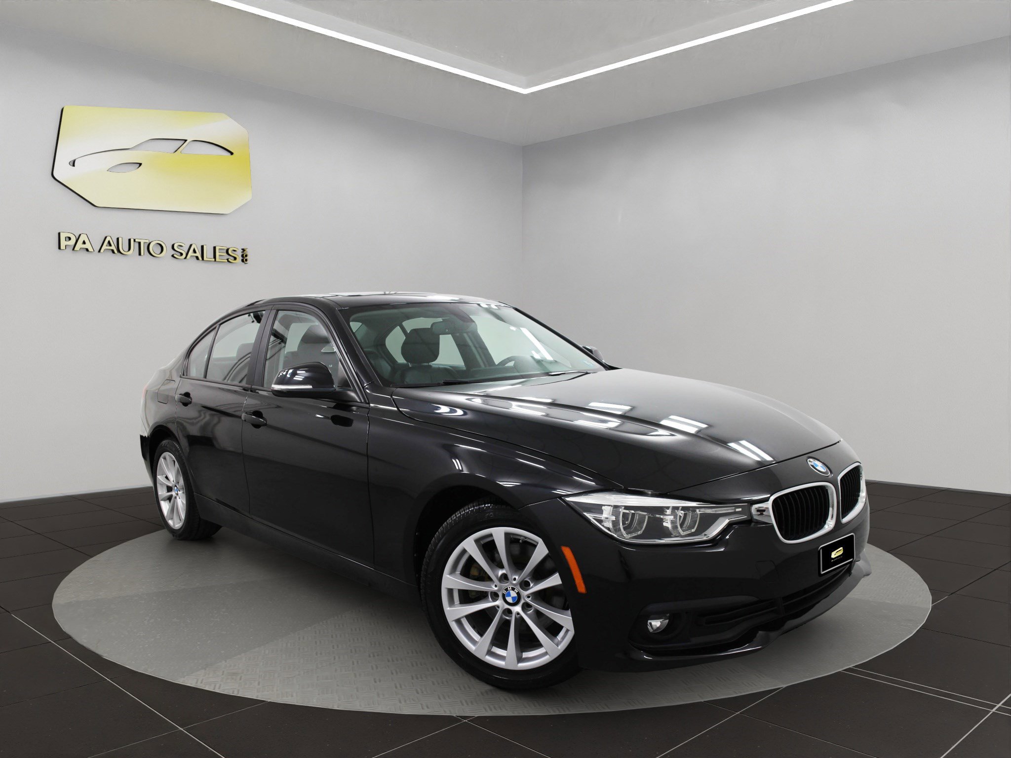 Used 2018 BMW 320i xDrive Sedan