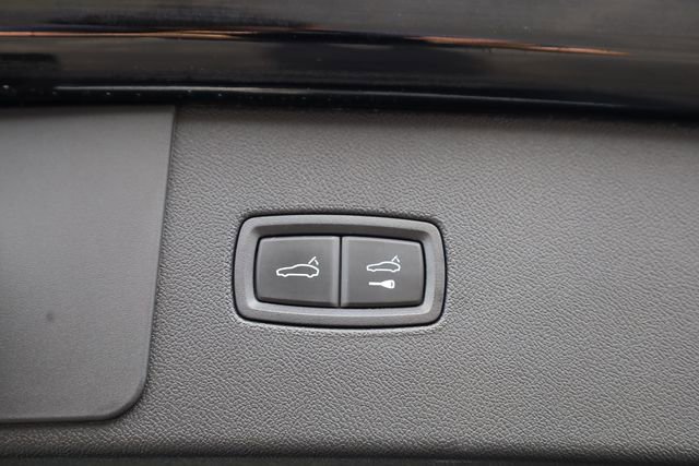 Used 2023 Porsche Cayenne image 25