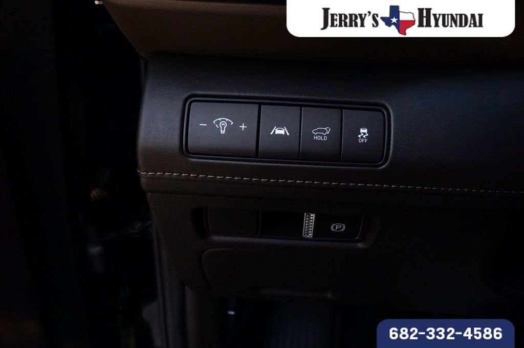 Used 2022 Hyundai Santa Fe Limited w/ Cargo Package image 16