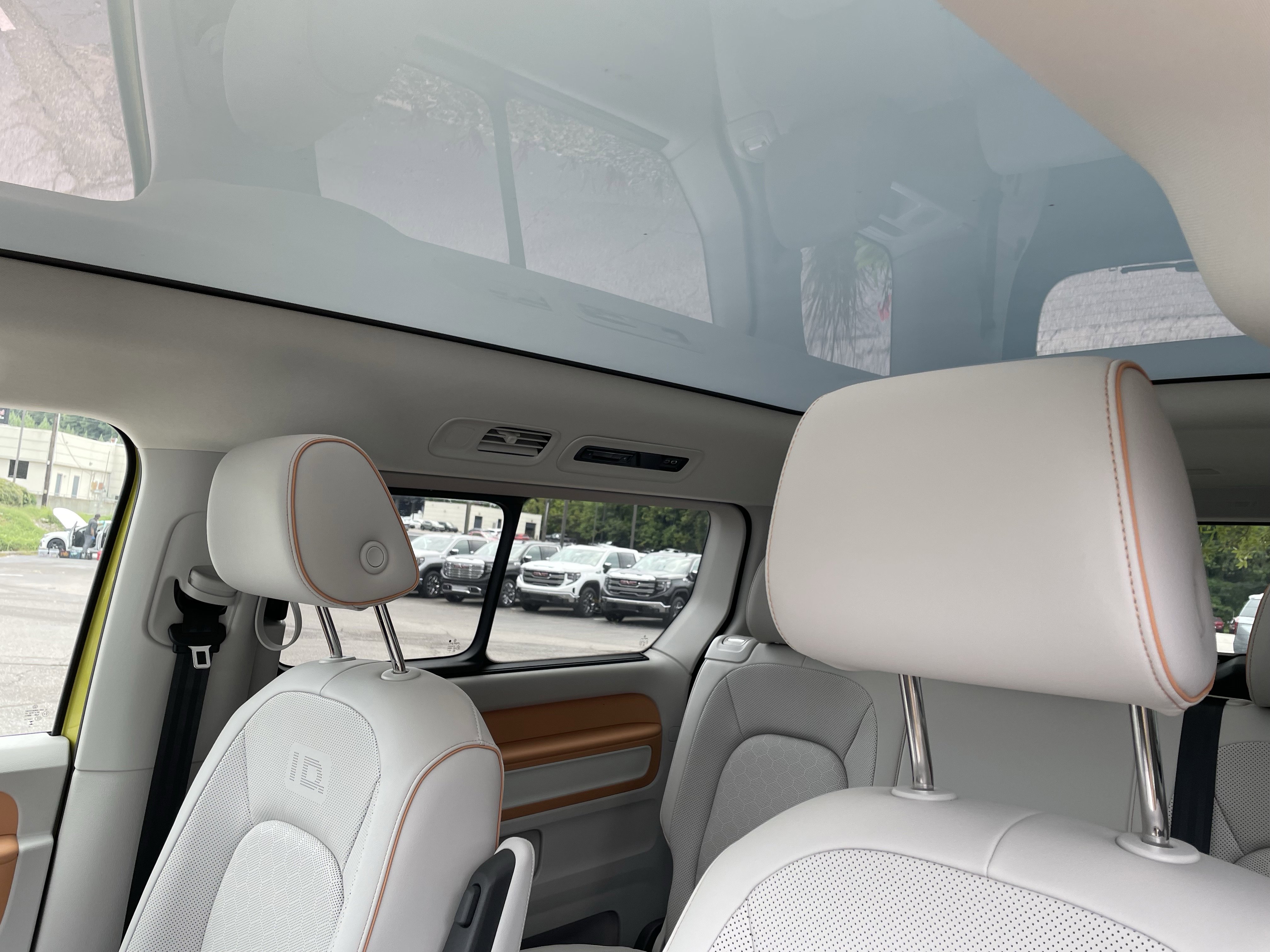 New 2025 Volkswagen ID. Buzz 1st Edition image 16