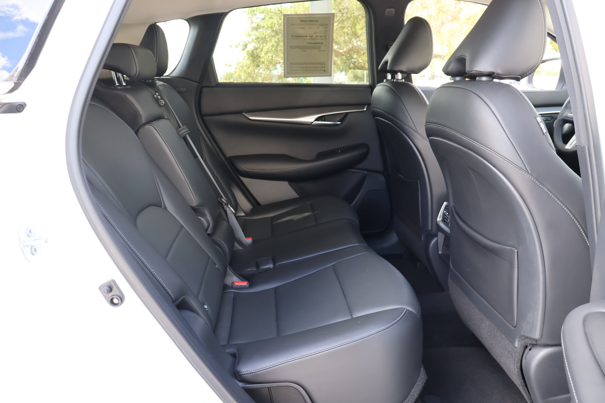 Certified 2023 INFINITI QX50 Luxe FWD image 23