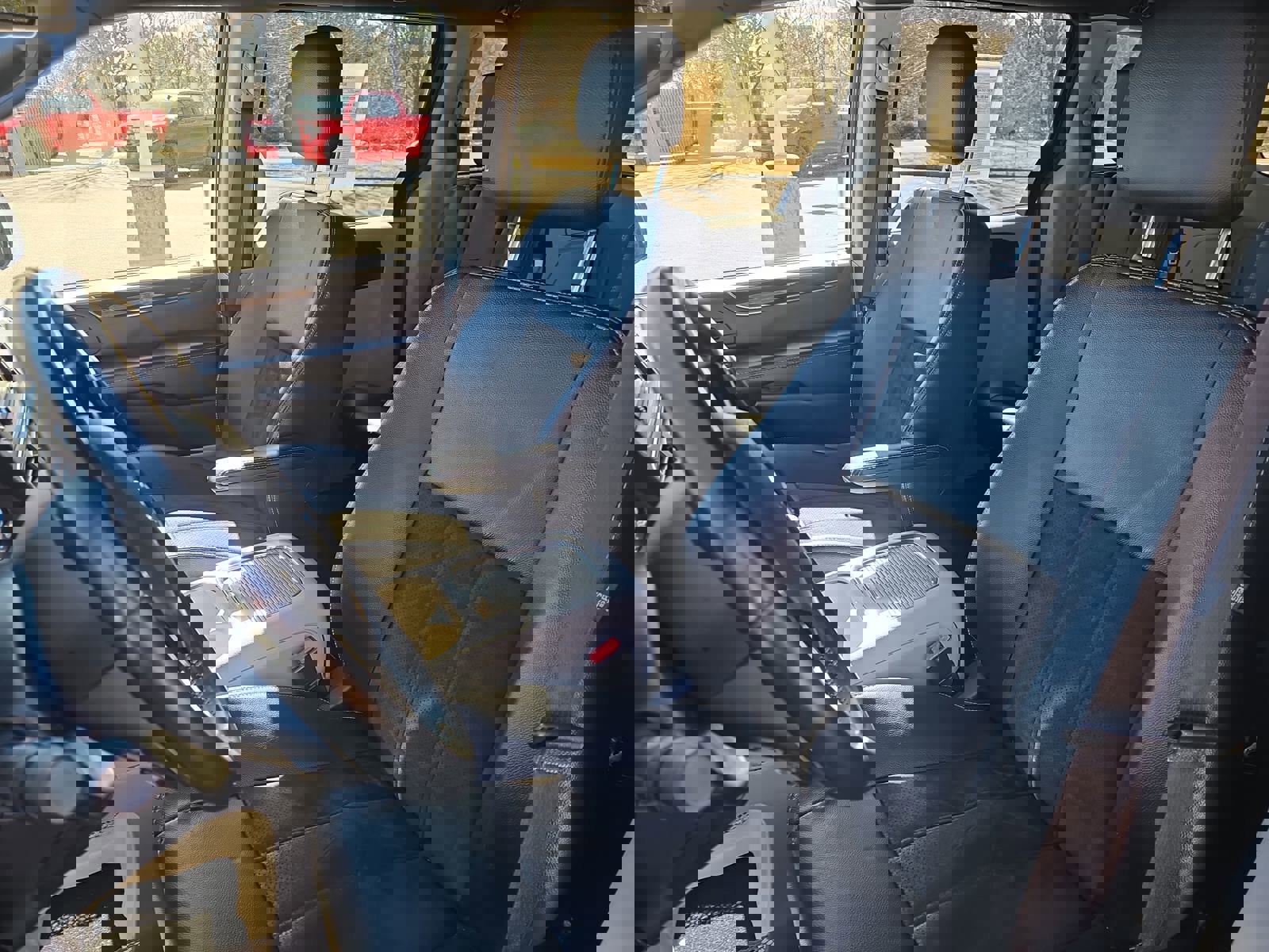 Used 2020 Dodge Grand Caravan SXT image 17