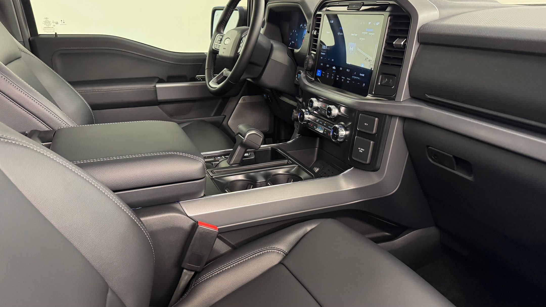 New 2025 Ford F150 XLT w/ Equipment Group 303A High image 23