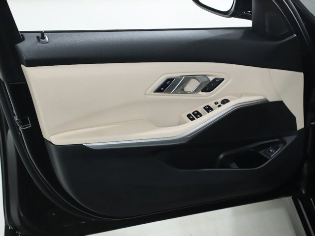 Used 2022 BMW 330i xDrive Sedan w/ Premium Package 2 image 33