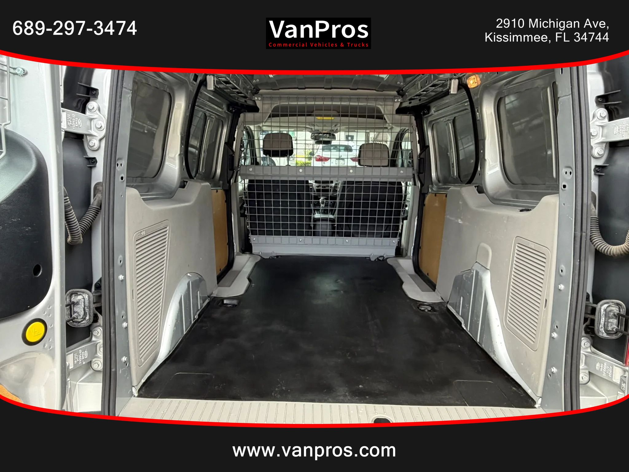 Used 2023 Ford Transit Connect XLT image 10