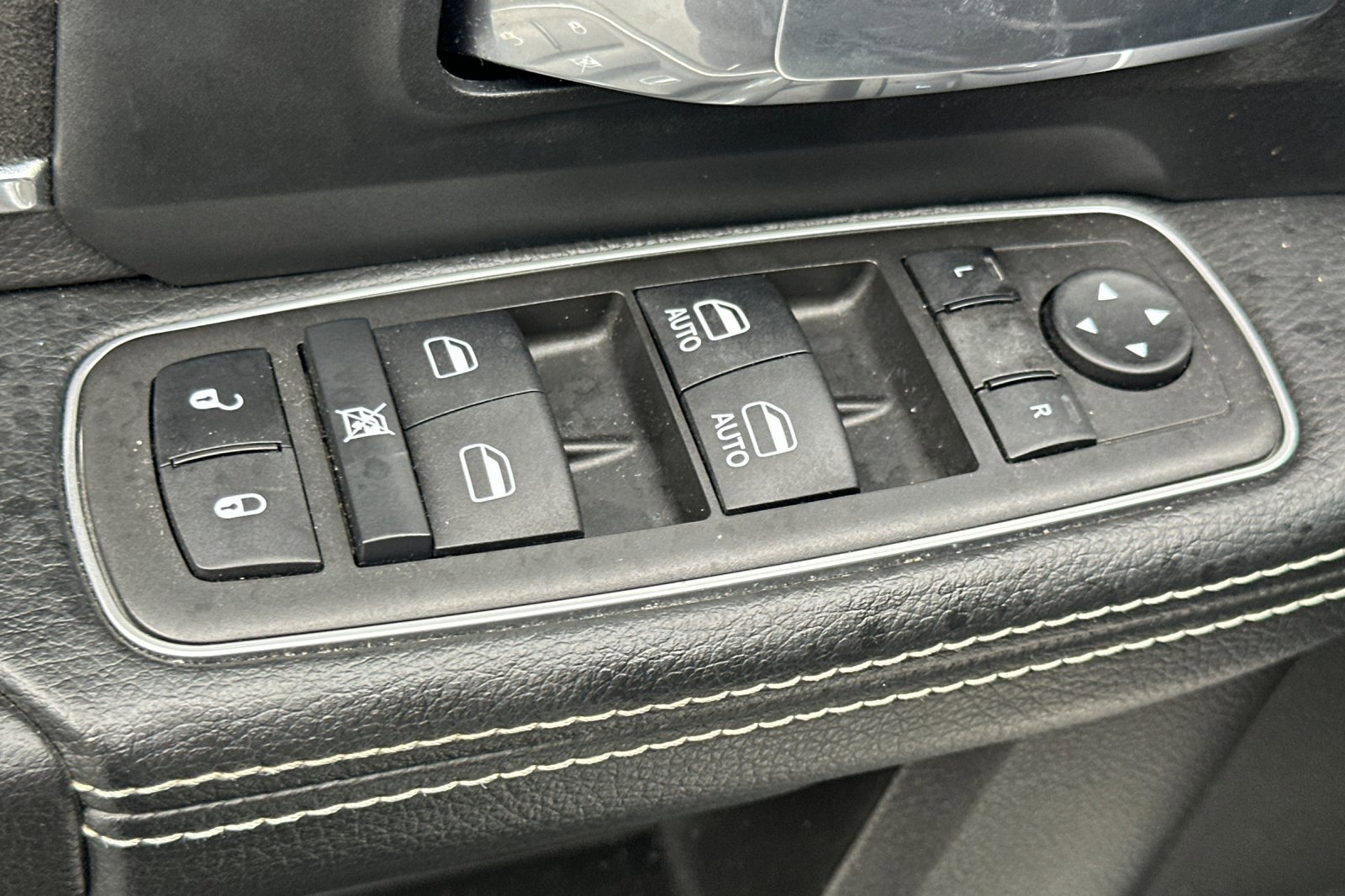 Used 2022 RAM 3500 Laramie image 12