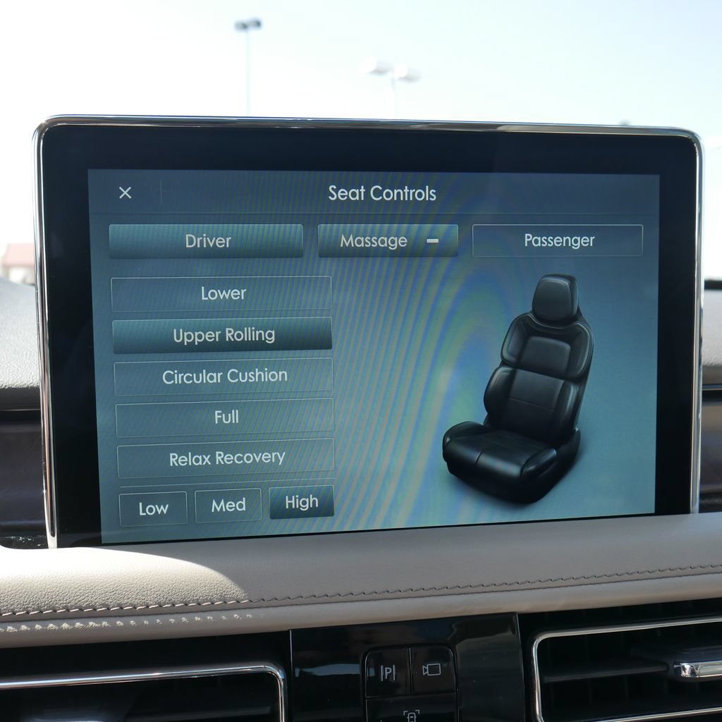 Used 2021 Lincoln Aviator Reserve w/ Equipment Group 202A AWD/4WD image 41