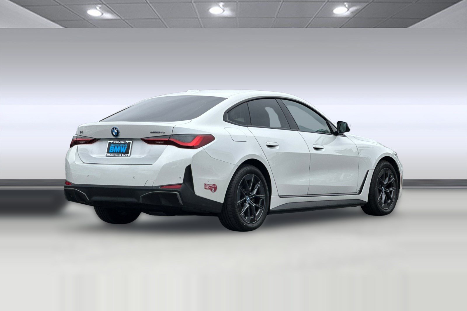 Certified 2023 BMW i4 eDrive40 w/ Premium Package RWD image 8