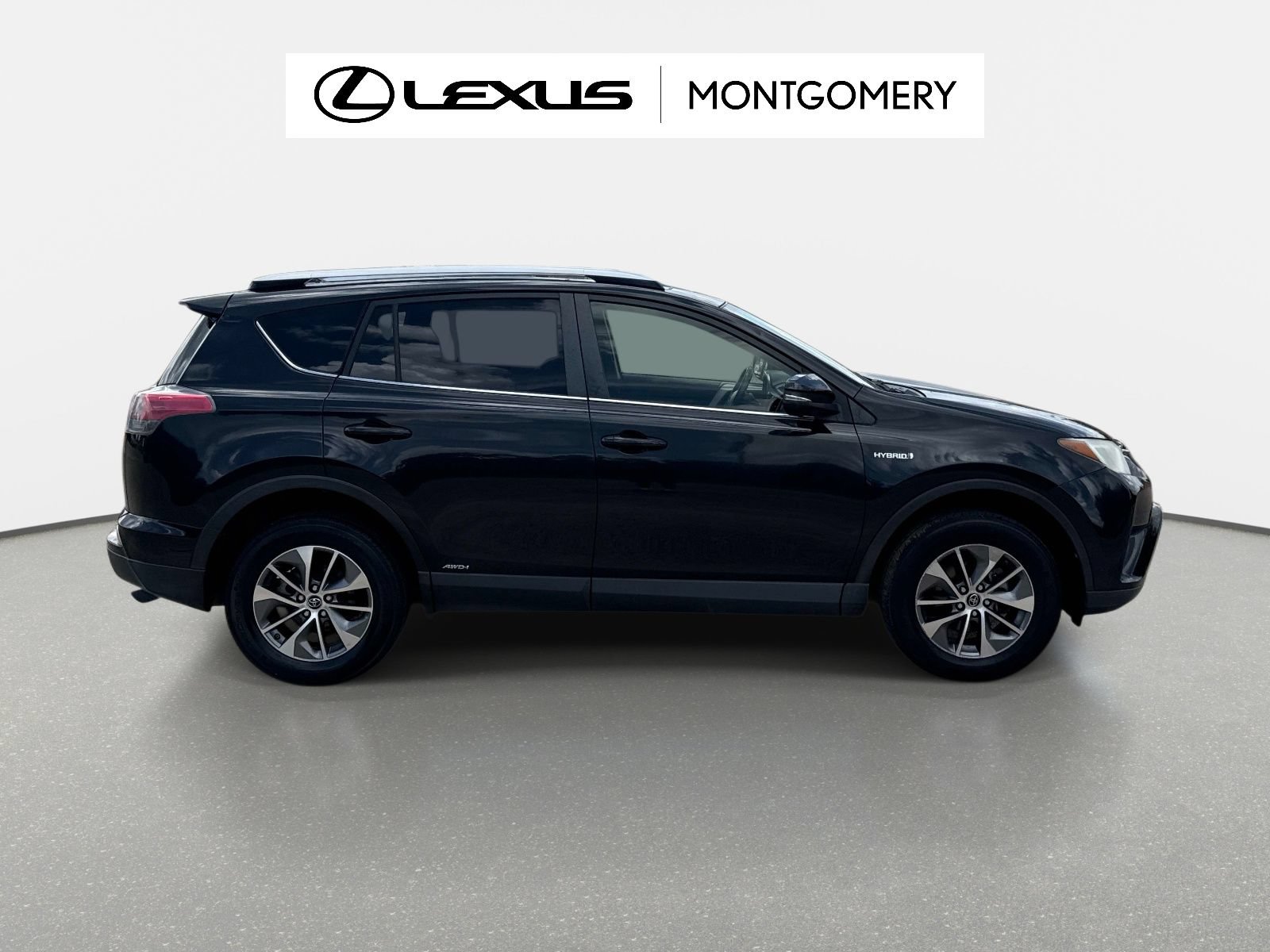 Used 2016 Toyota RAV4 XLE AWD/4WD image 2