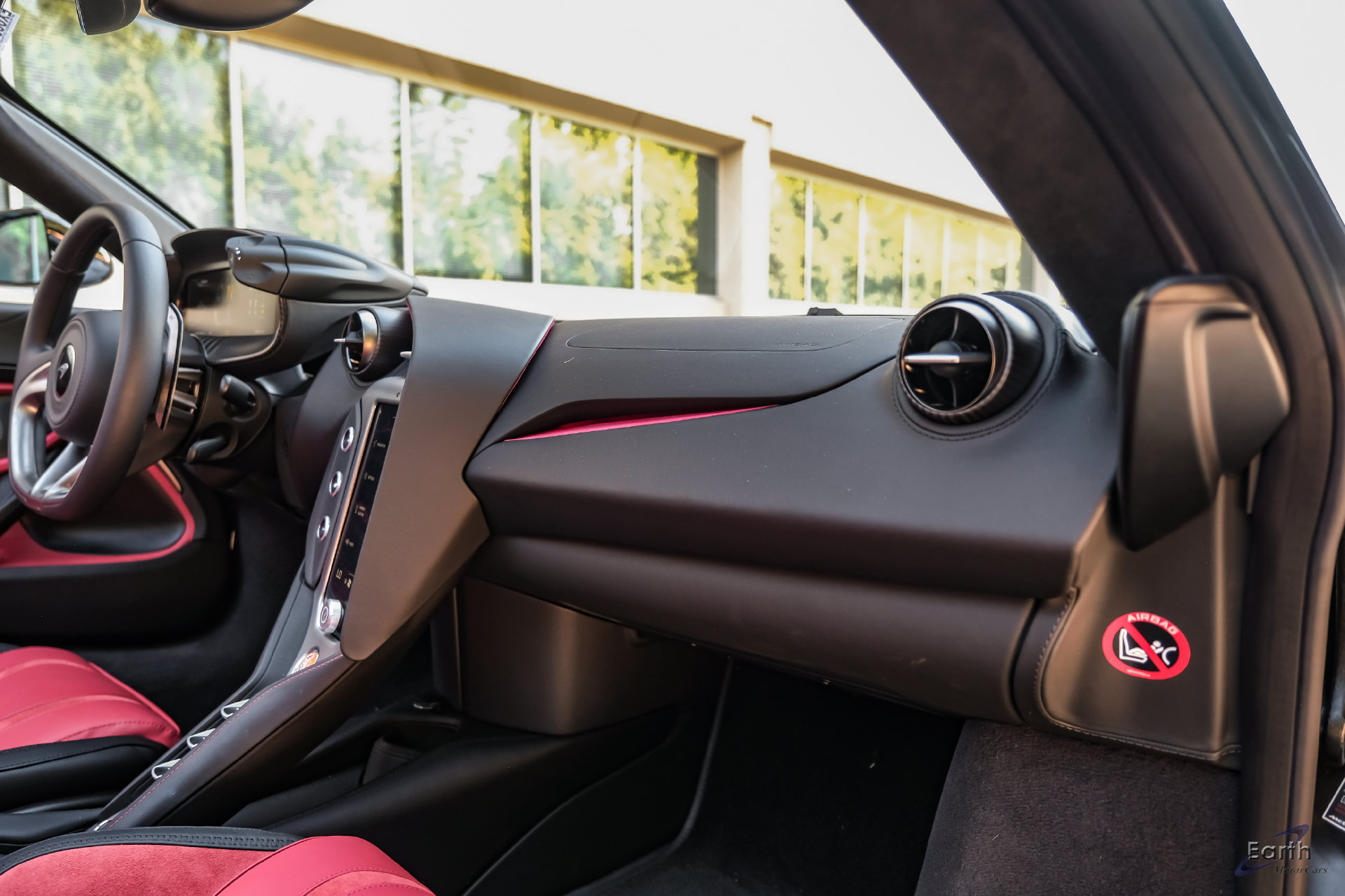 Used 2025 McLaren 750S Spider RWD image 68