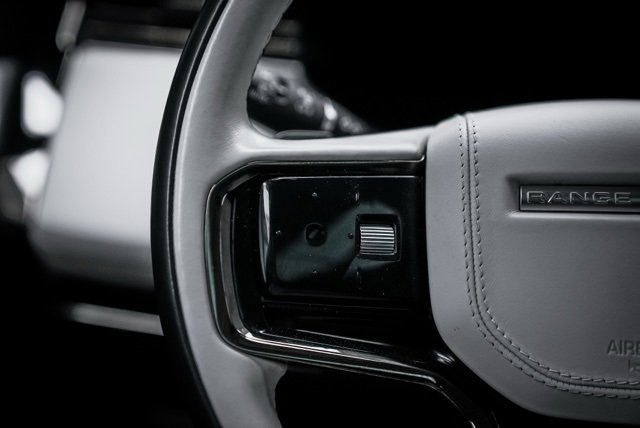 Used 2024 Land Rover Range Rover Sport Dynamic SE image 17