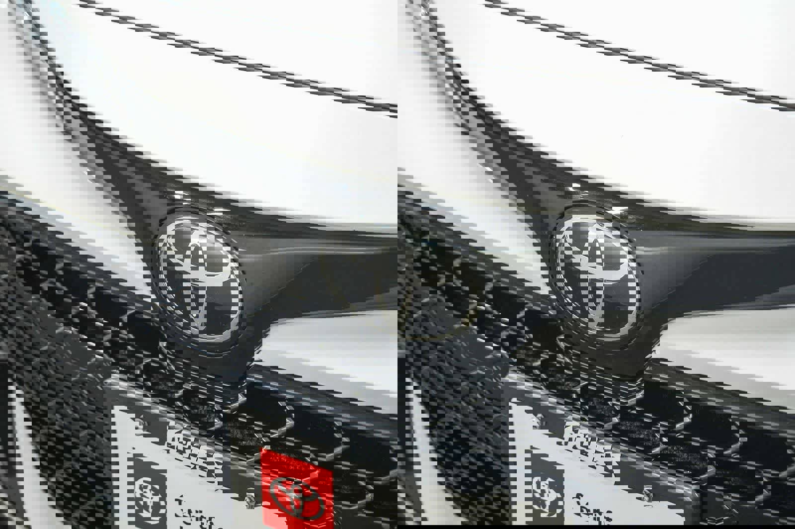 Certified 2023 Toyota Corolla SE image 9