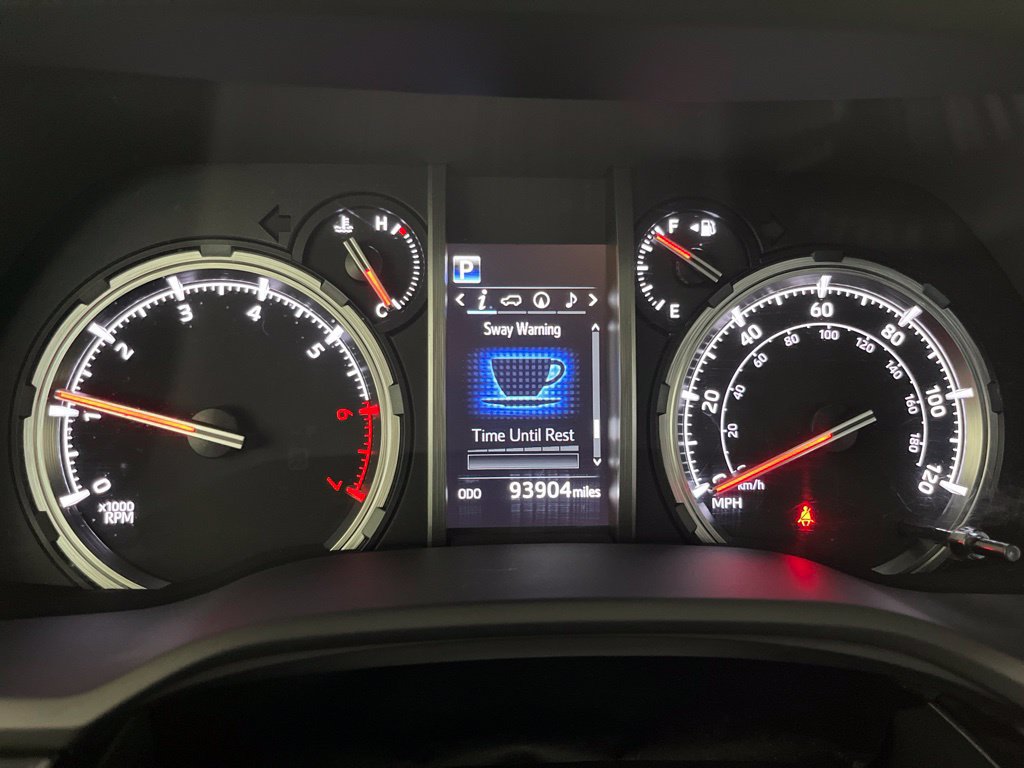 Used 2021 Toyota 4Runner Venture w/ Moonroof Package AWD/4WD image 9