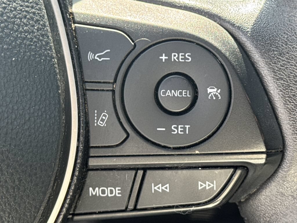 Used 2021 Toyota RAV4 XLE Premium FWD image 25