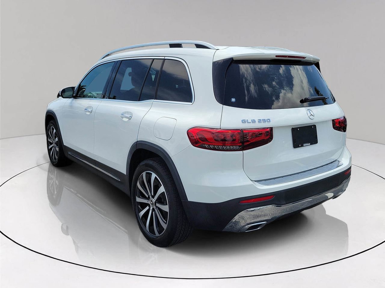 Certified 2022 Mercedes-Benz GLB 250 image 4