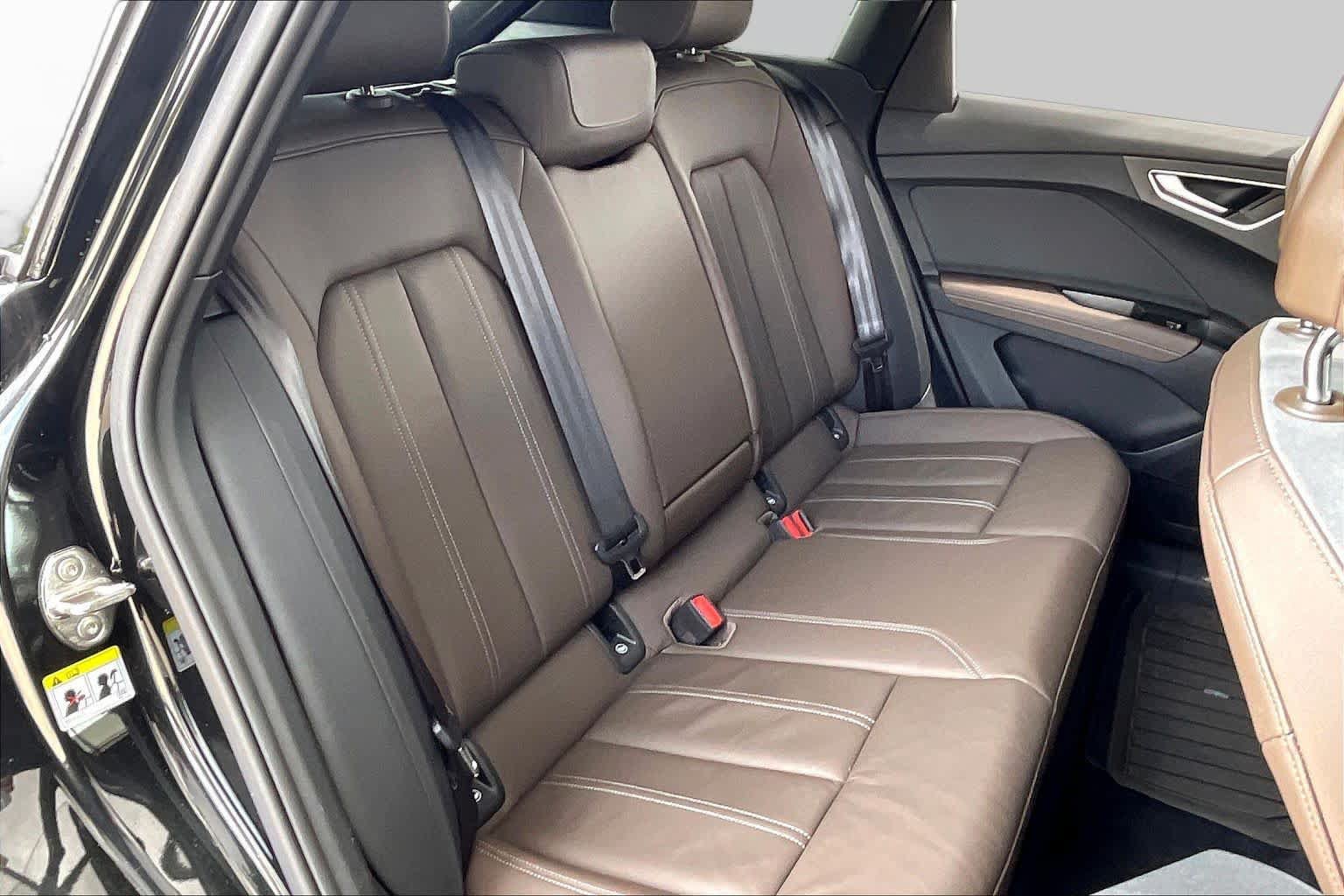 Used 2023 Audi Q4 e-tron Premium w/ Convenience Package AWD/4WD image 18