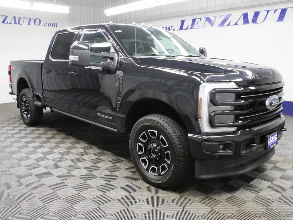 Used 2026 Ford F250 Platinum w/ FX4 Off-Road Package AWD/4WD image 3