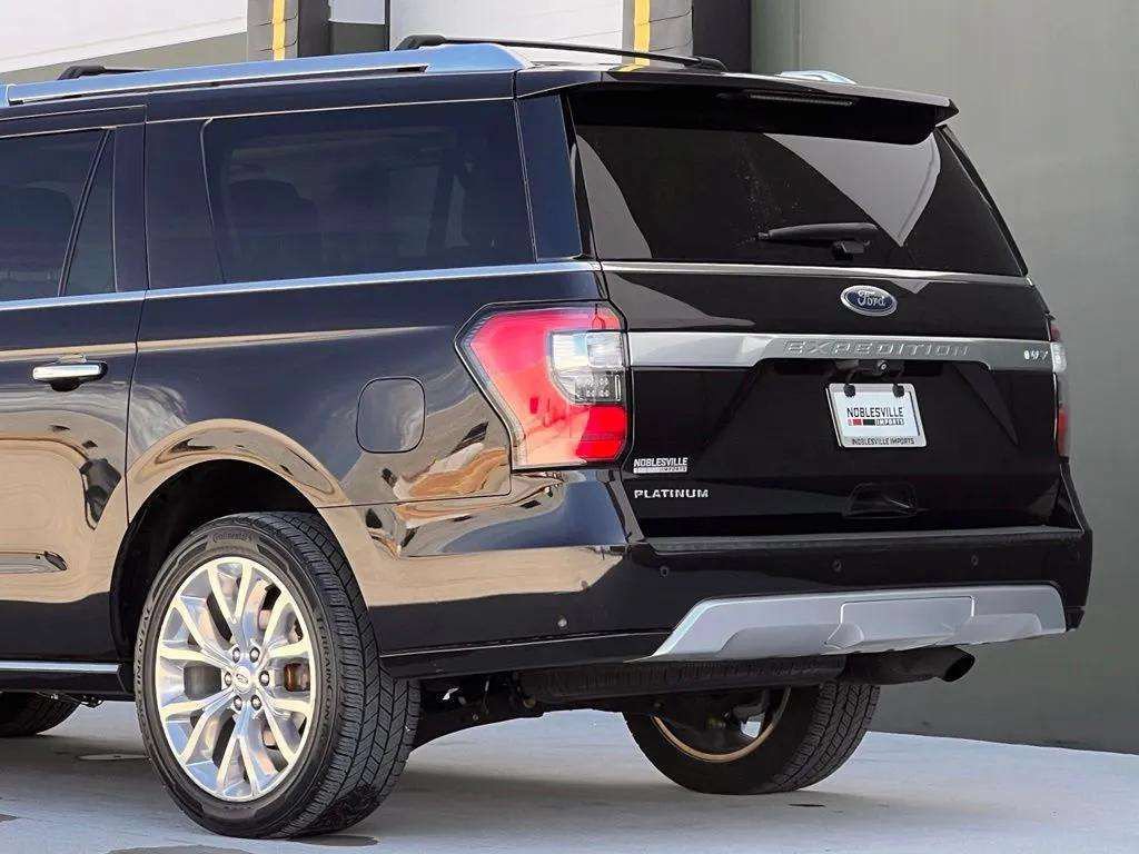 Used 2019 Ford Expedition Max Platinum AWD/4WD image 36