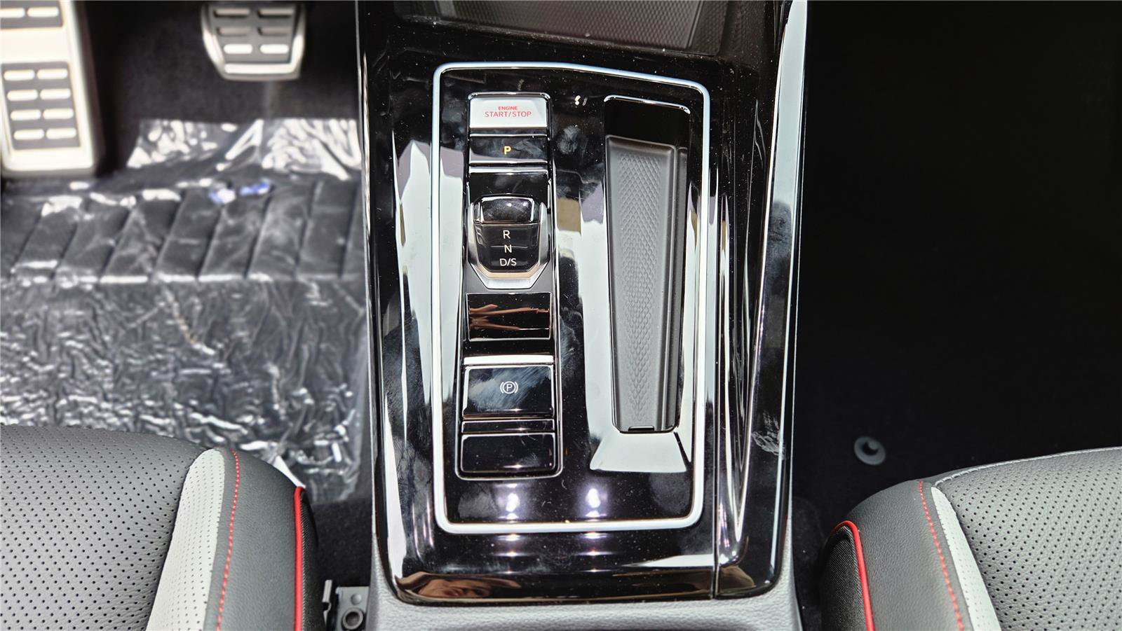 New 2026 Volkswagen GTI Autobahn FWD image 22
