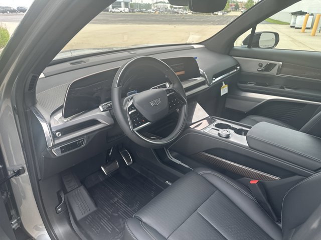 New 2026 Cadillac Vistiq Sport w/ LPO, Floor Liner Package image 11