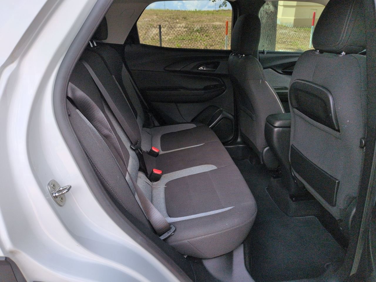 Used 2023 Chevrolet TrailBlazer LT FWD image 24