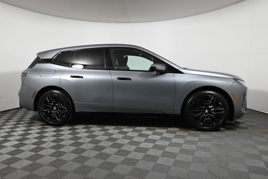 Used 2026 BMW iX xDrive45 w/ M Sport Package image 7