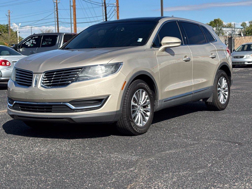 Used 2017 Lincoln MKX Select w/ Select Plus Package AWD/4WD image 4