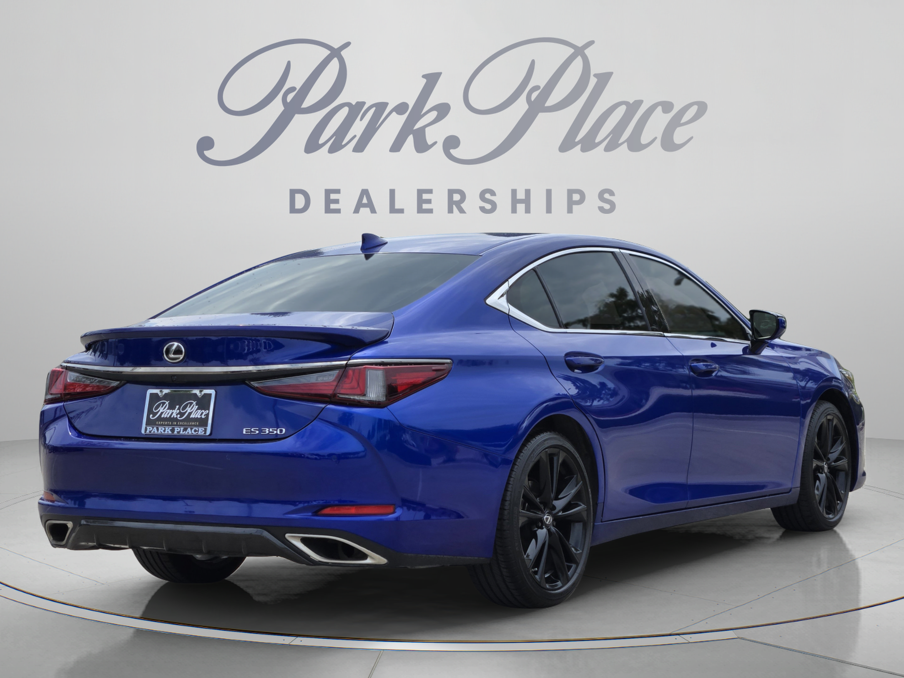 Certified 2024 Lexus ES 350 F Sport w/ Accessory Package (Z2) FWD image 5
