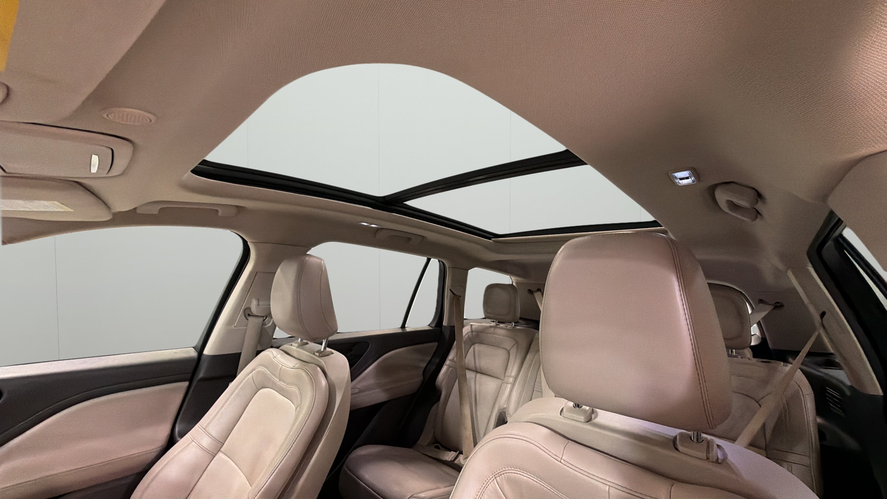 Used 2021 Lincoln Aviator Reserve w/ Elements Package Plus RWD image 19