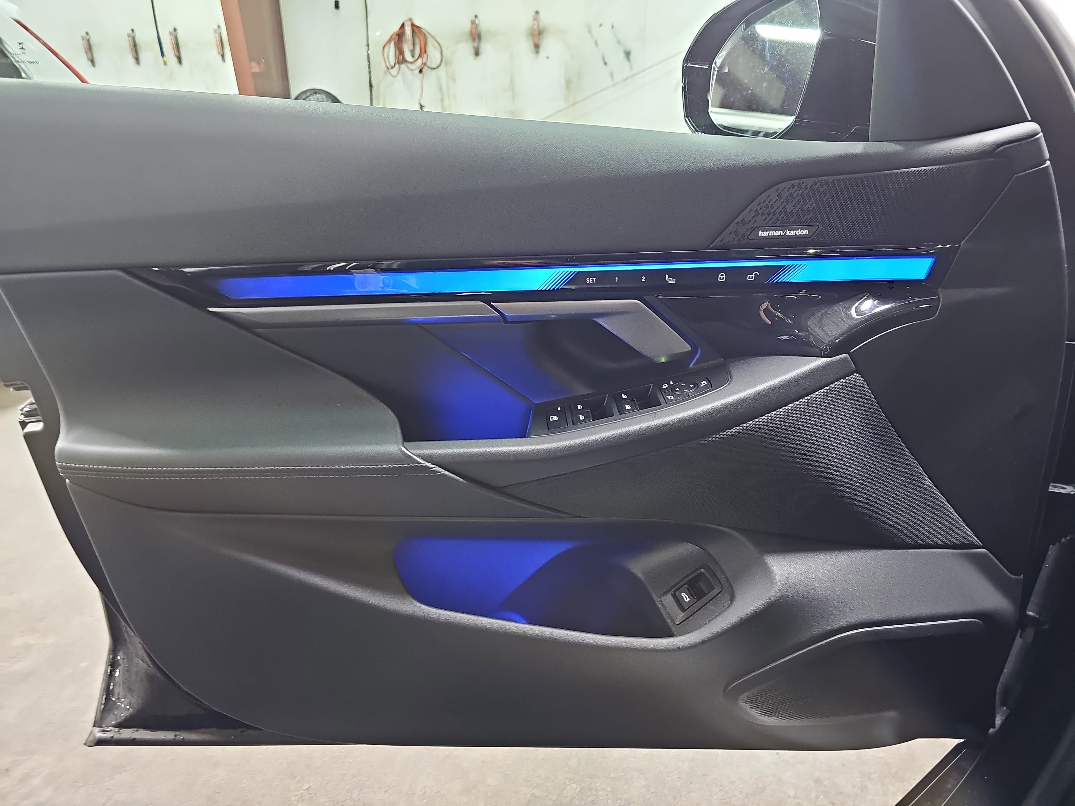 Certified 2025 BMW i5 eDrive40i w/ M Sport Package image 29