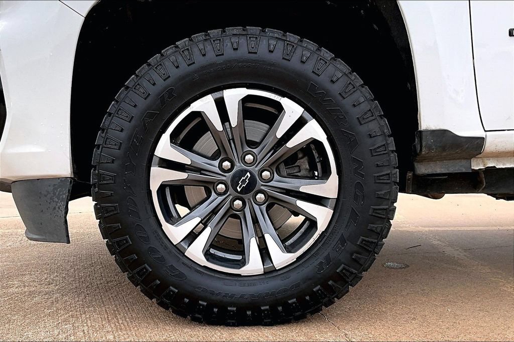 Used 2022 Chevrolet Colorado Z71 AWD/4WD image 10