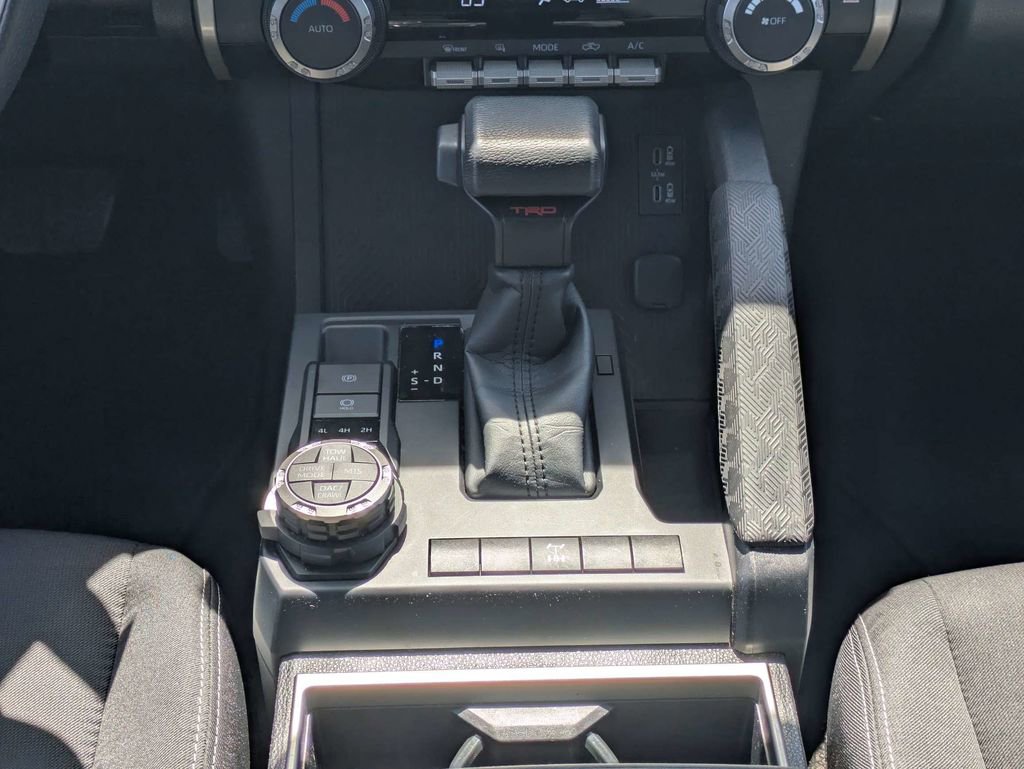 Used 2025 Toyota Tacoma TRD Off-Road image 20