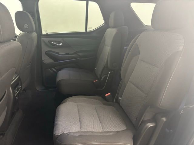 Used 2023 Chevrolet Traverse LT FWD image 15