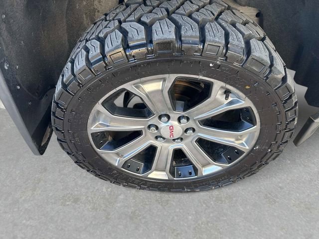 Used 2015 GMC Sierra 1500 SLT w/ Driver Alert Package image 10