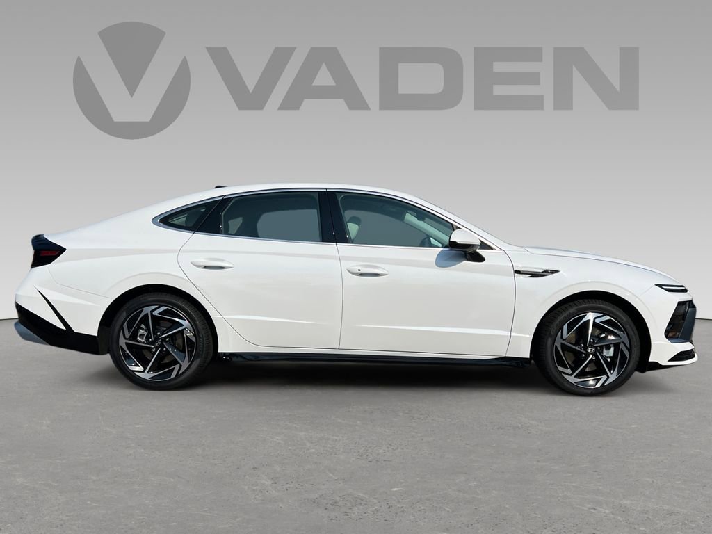 New 2026 Hyundai Sonata SEL image 2