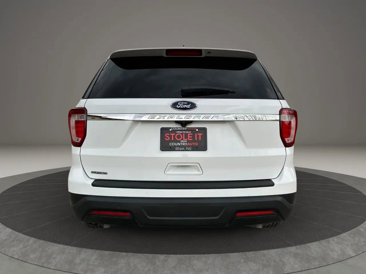 Used 2019 Ford Explorer FWD image 4