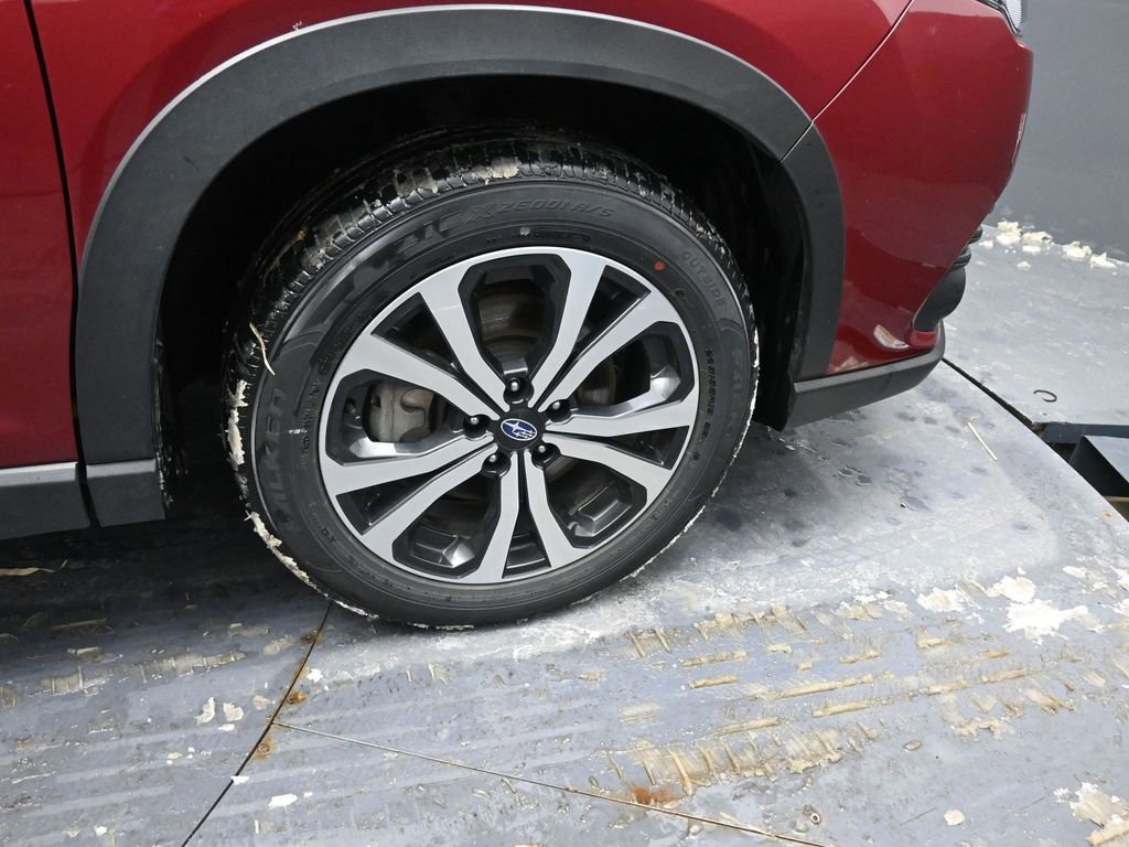 Used 2024 Subaru Forester Limited image 18